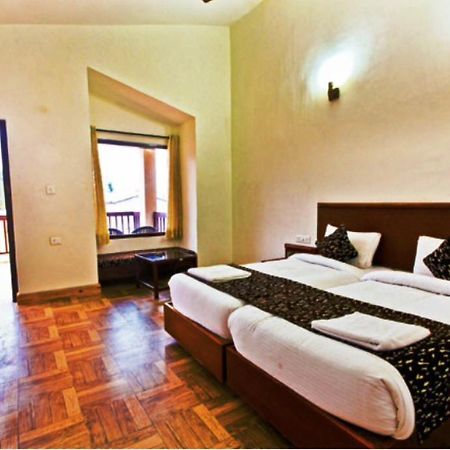 Corbett Rattan Hotel Garjia Exterior photo